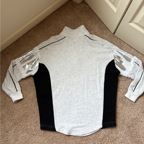 PINK zip up - Picture 3 of 3